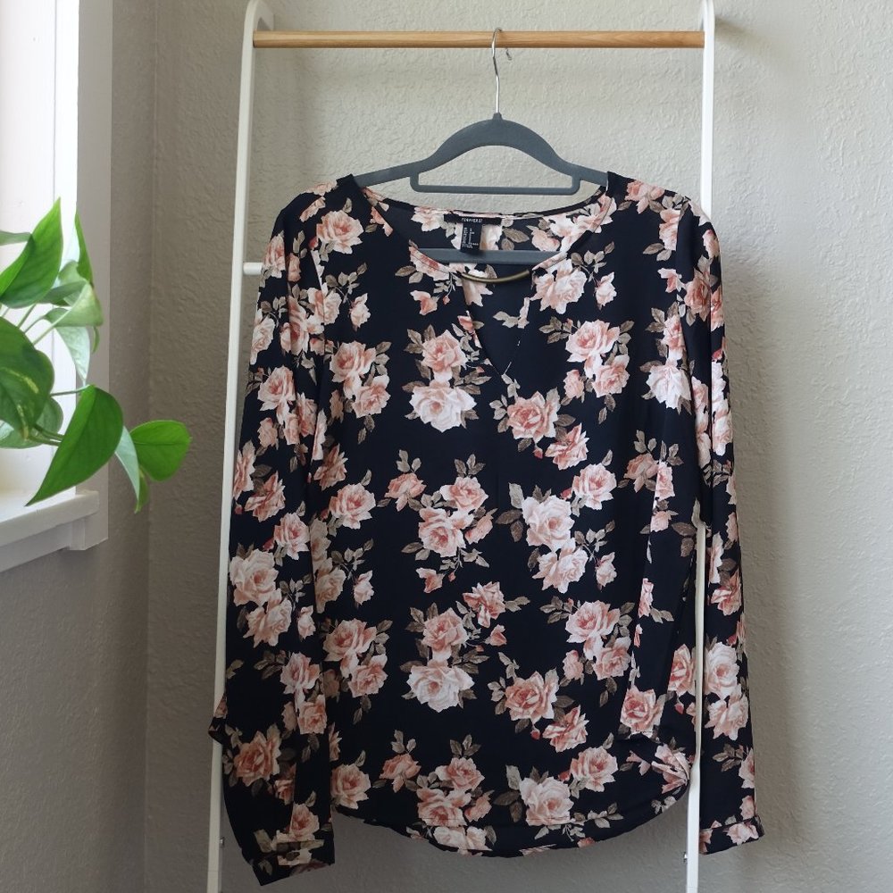 Forever 21 Floral Long Sleeve Blouse - Women's S